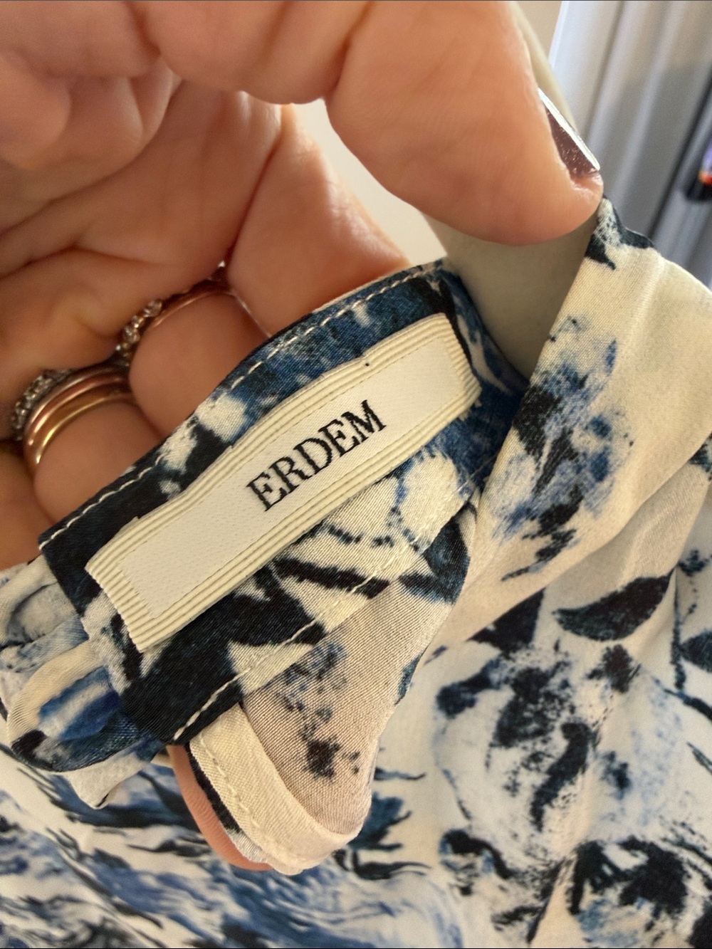 Beautiful erdem silk sleeveless blouse. - Picture 3 of 6